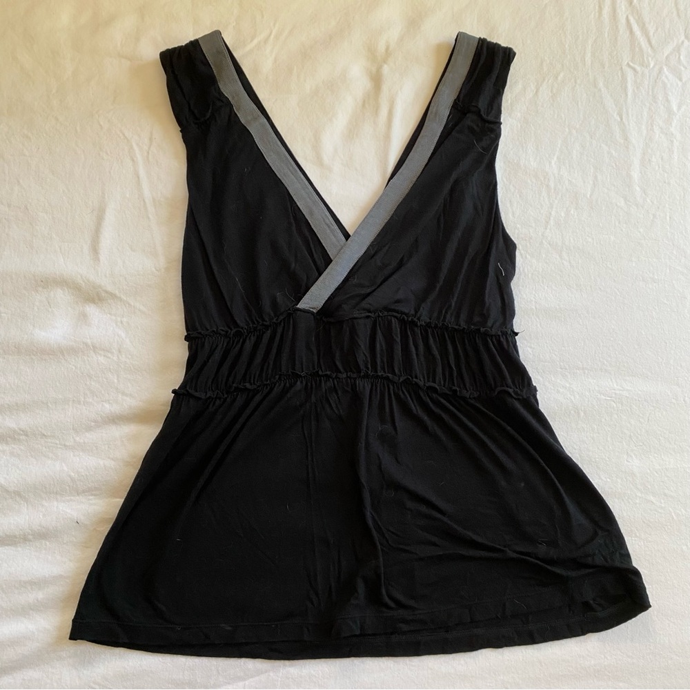 Ric Rac V Neck Black Tank Top Women's M
